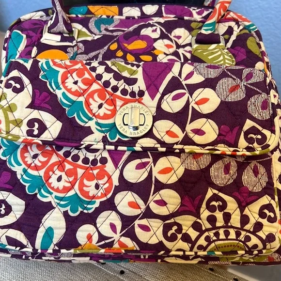 Vera Bradley Vintage Grand Weekender Carry Bag - Picture 2 of 7
